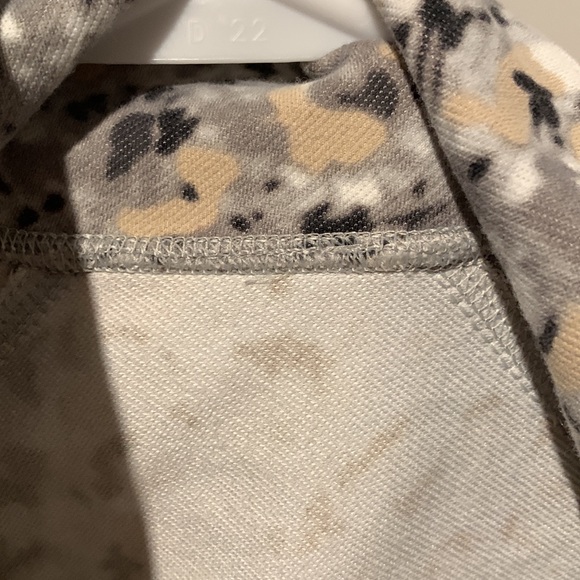 Lululemon sweater - Picture 12 of 12